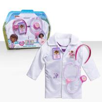 Conjunto de roupas Doc McStuffins Doctor's para crianças 3+ Just Play