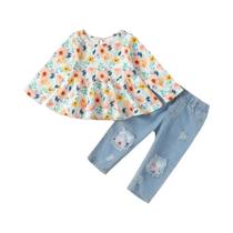 Conjunto de Roupas Infantil Floral para Meninas - 2 Peças (Blusa de Manga Comprida e Jeans Rasgado) Conjunto de Roupas Infantil Floral para Meninas - 2 Peças (Blusa de Manga Comprida e Jeans Rasgado)