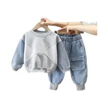 Conjunto De Roupas Para Bebê Menino Em Azul Claro, Composto Por Camisa De Manga Longa E Calças De