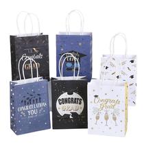Conjunto de sacolas de presente Graduation com boné e estampas de parabéns x12
