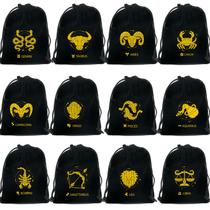Conjunto de sacolas de presente Zodiac Velvet com estampas de horóscopo dourado x12 Conjunto de sacolas de presente Zodiac Velvet com estampas de horóscopo dourado x12