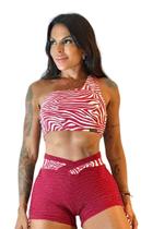 Conjunto de Short Brocado Marsala com Detalhe Rajado e Top Unilateral de Tiras com Zero Transparência Conjunto de Short Brocado Marsala com Detalhe Rajado e Top Unilateral de Tiras com Zero Transparência
