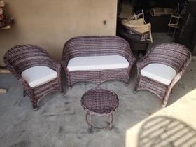 Conjunto de sofá e poltronas área externa