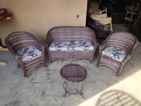 Conjunto de sofá e poltronas area externa