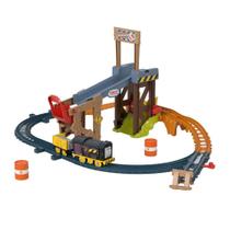 Conjunto de trem de brinquedo motorizado Thomas & Friends Diesel's Lift & Load