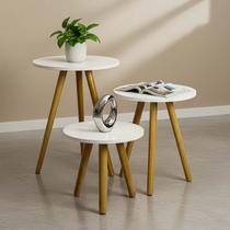 Conjunto de Três Mesinhas Laterais Tampo Redondo Tripé Pés Palitos Conjunto de Três Mesinhas Laterais Tampo Redondo Tripé Pés Palitos