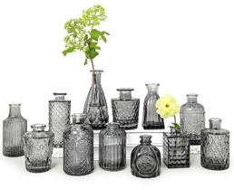 Conjunto de vasos Bud Vase SUPMIND Bud Vase, conjunto de 12 em vidro preto Conjunto de vasos Bud Vase SUPMIND Bud Vase, conjunto de 12 em vidro preto