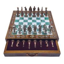 Conjunto de xadrez INTERIART 38x38x8 cm com peças de metal do exército britânico Conjunto de xadrez INTERIART 38x38x8 cm com peças de metal do exército britânico