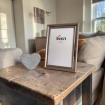 Conjunto Decorativo 2 Peças Porta Retrato 10 x 15 Enfeite Coração Resina Decoração para Quarto Sala