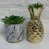 Conjunto decorativo vaso abacaxi dourado e vaso marmorizado