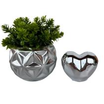 Conjunto decorativo vaso trabalhado e coração prateado