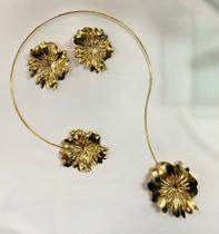 Conjunto deslumbrante flores