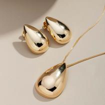 Conjunto e Brinco Gota Banhado Ouro 18K
