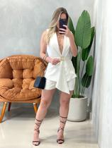 Conjunto em Alfaiataria Sensoriale Max Colete de Bico e Shorts Andrea Ref. 1659