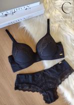 Conjunto em algodão detalhes em renda Conjunto em algodão detalhes em renda