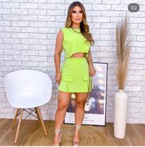 Conjunto em cargo feminino