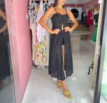 Conjunto em Laise com short em cintura alta