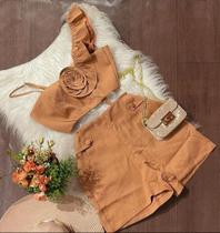 Conjunto em sued cor caramelo