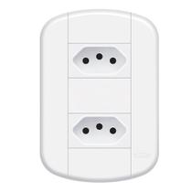 Conjunto Espelho 4x2 com 2 Tomadas Separadas 10A 250V~ Linha Blanc Fame 3918