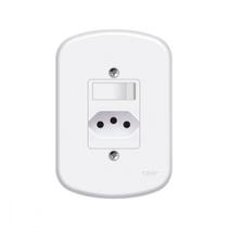 Conjunto Fame 4X2 Branco Com Placa 1Paralelo+Tomada 10A