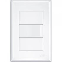 Conjunto Fame Evidence 4X2 Branco Com Placa(1Simples) 16A