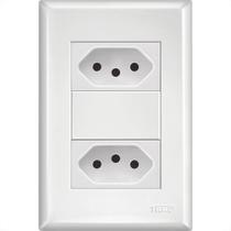 Conjunto Fame Evidence 4X2 Branco Com Placa (2Tomada 10A) Conjunto Fame Evidence 4X2 Branco Com Placa (2Tomada 10A)