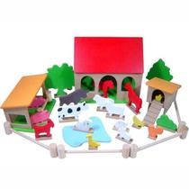 Conjunto Fazenda com Animais e Acessórios - Madeira - Multicolorido - Bem Infantil Conjunto Fazenda com Animais e Acessórios - Madeira - Multicolorido - Bem Infantil
