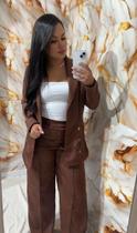 Conjunto feminino alfaiataria blazer max longo e calça pantalona Conjunto feminino alfaiataria blazer max longo e calça pantalona