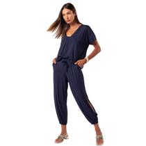 Conjunto Feminino Blusa Manga Curta e Calça Capri com Fenda