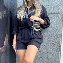 Conjunto feminino blusa social e short tamanho M Conjunto feminino blusa social e short tamanho M