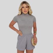 Conjunto Feminino Casual Básico de Malha Primavera Verão Blusa e Shorts Conjunto Feminino Casual Básico de Malha Primavera Verão Blusa e Shorts