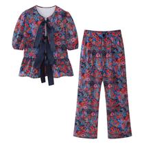 Conjunto Feminino Casual: Blusa com Estampa Floral e Calça de Cintura Alta