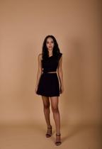 Conjunto Feminino Crepe Alfaiataria Cropped Um Ombro Só e Shorts Saia Moderno Conjunto Feminino Crepe Alfaiataria Cropped Um Ombro Só e Shorts Saia Moderno