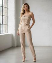 Conjunto Feminino Cropped com Calça Reta Cintura Alta