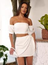 Conjunto Feminino de Alfaiataria Saia Envelope e Cropped