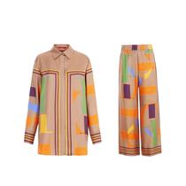 Conjunto Feminino De Duas Peças Em Cetim Estampado Com Calças De Perna Larga E Camisa Casual