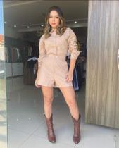 Conjunto feminino de short e casaquinho tamanho m bege Conjunto feminino de short e casaquinho tamanho m bege