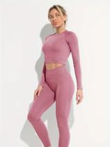 Conjunto Feminino de Yoga e Academia Sem Costura cor rosa tamanho P Conjunto Feminino de Yoga e Academia Sem Costura cor rosa tamanho P