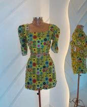 Conjunto feminino, duas peças Conjunto feminino, duas peças