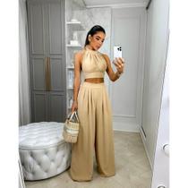 Conjunto feminino duna areia calça pantalona e cropped com bojo amarração nas costas modelo Libiana elegante