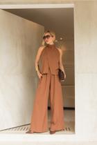 Conjunto Feminino Elegante para Reuniões e Eventos Blusa Transpassada + Pantalona Conjunto Feminino Elegante para Reuniões e Eventos Blusa Transpassada + Pantalona