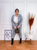 Conjunto Feminino Plus Size Em Plush Cinza Conjunto Feminino Plus Size Em Plush Cinza