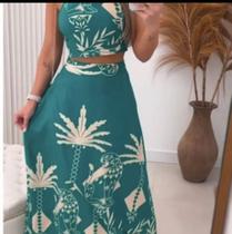 Conjunto feminino saia longa e cropped Conjunto feminino saia longa e cropped