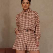 Conjunto Feminino Xadrez Camisa e Shorts Estilo e Conforto para Todas as Ocasiões