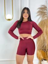 Conjunto Fitness Academia Short E Top Cropped Manga Longa Marçala - Ouzzie