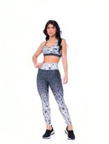 "Conjunto Fitness Feminino: Treine com Estilo e Conforto!"