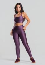 Conjunto Fitness Poliamida Calça e Top Texturizado com Brilho Roxo Salvatore Conjunto Fitness Poliamida Calça e Top Texturizado com Brilho Roxo Salvatore