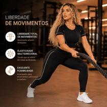 Conjunto Fitness PRETO Feminino Cintura Alta Top Cropped e Calça Legging Suplex Academia Exercícios - Conjunto Fitness PRETO Feminino Cintura Alta Top Cropped e Calça Legging Suplex Academia Exercícios -