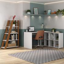 Conjunto Home Office com Escrivaninha em L com 8 Nichos e Estante Escada Organizadora Branco com freijó