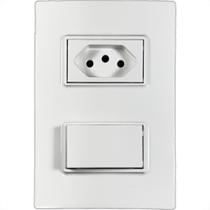 Conjunto Ilumi Vivaz Branco Com Placa 1 Simples + Tomada 10A. - 78200 Conjunto Ilumi Vivaz Branco Com Placa 1 Simples + Tomada 10A. - 78200